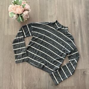 🌷5 for $25🌷 SO Heather Gray Stripe Bell Sleeve Mock Neck Sweater Top